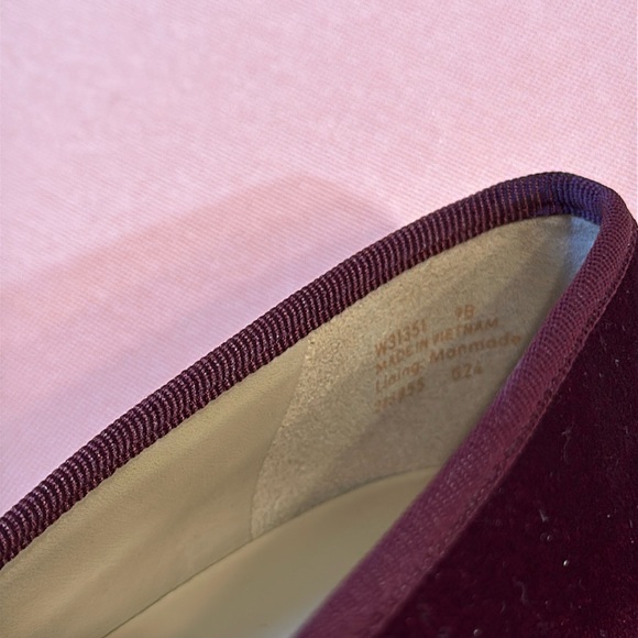 New Cole Haan Velvet Flat Shoes. Size 9. - Picture 7 of 7